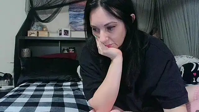 CrystalLakeXO online show from 01-13-26, 06:18