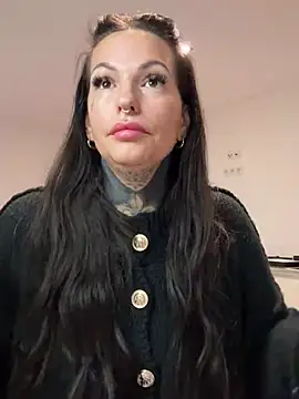 Snapshot of AileenInkOfficial chatting on 01-13-25, 03:34 AileenInkOfficial online show from 01-13-25, 03:34