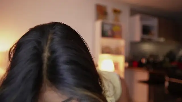 Snapshot of SaraParisi chatting on 02-05-26, 11:42 SaraParisi online show from 02-05-26, 11:42