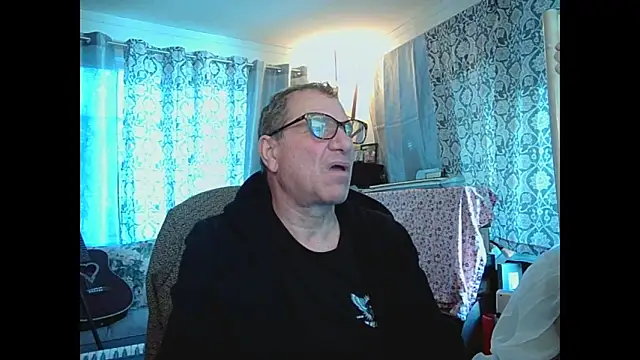 coryassman online show from 12-07-24, 08:38