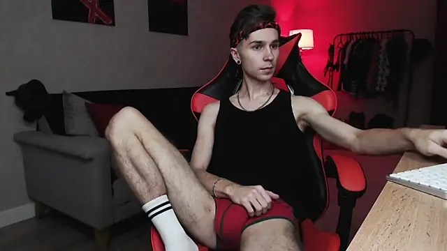 Snapshot of Joseph__Quinn chatting on 11-15-25, 04:54 Joseph Quinn online show from 11-15-25, 04:54