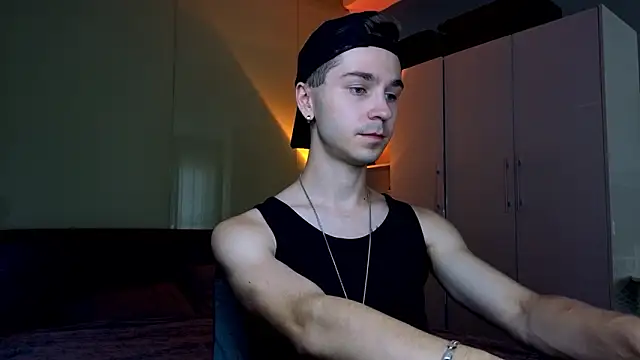 Snapshot of Joseph__Quinn chatting on 02-26-26, 06:45 Joseph Quinn online show from 02-26-26, 06:45