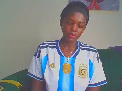 Snapshot of cutesmiling chatting on 07-14-26, 01:08 cutesmiling online show from 07-14-26, 01:08