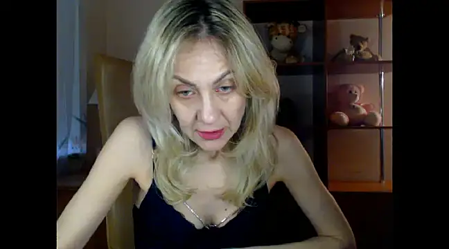 Snapshot of Tanya6547 chatting on 03-16-25, 08:54 Tanya6547 online show from 03-16-25, 08:54