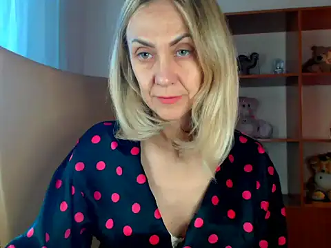 Snapshot of Tanya6547 chatting on 10-21-25, 10:38 Tanya6547 online show from 10-21-25, 10:38