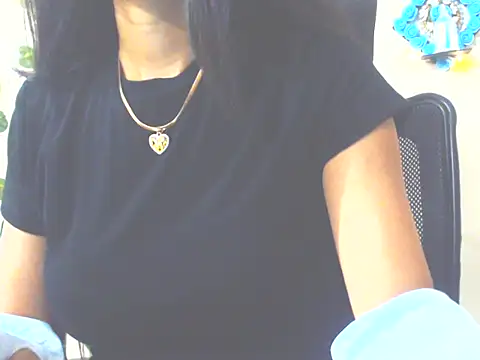 Snapshot of emma_06@xh chatting on 05-31-26, 10:33 emma 06xh online show from 05-31-26, 10:33