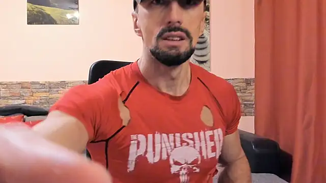 HotHunkTrainer online show from 02-10-26, 08:51