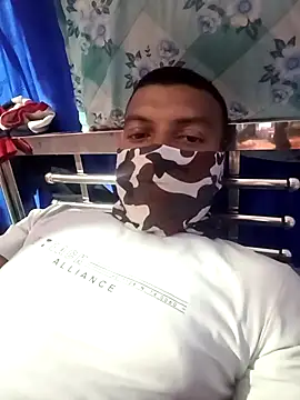 Snapshot of model_yesx chatting on 11-21-25, 05:11 model yesx online show from 11-21-25, 05:11