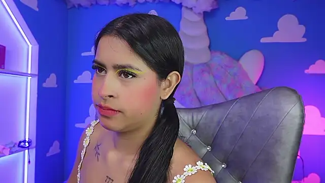 Snapshot of miss_romyna chatting on 01-19-26, 11:03 miss romyna online show from 01-19-26, 11:03