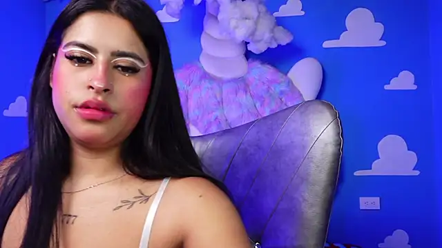 Snapshot of miss_romyna chatting on 05-27-26, 11:07 miss romyna online show from 05-27-26, 11:07