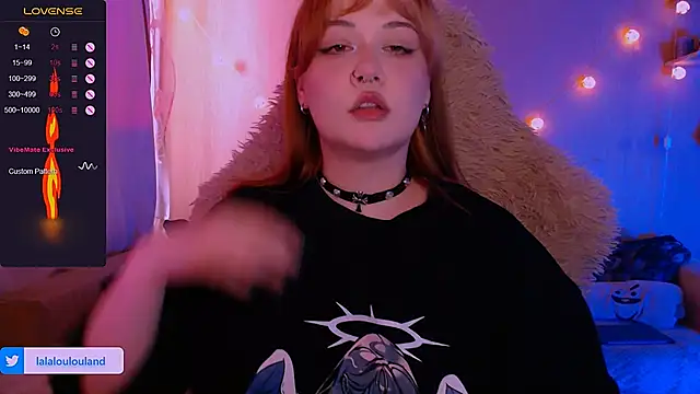 Snapshot of lala_loulou_land chatting on 03-21-25, 11:12 lala loulou land online show from 03-21-25, 11:12
