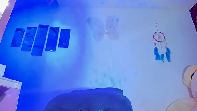 emperatrizhotwolf online show from 12-29-24, 07:39