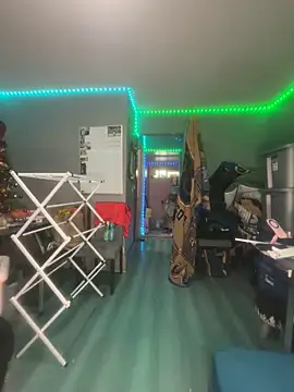 fatpus1169 online show from 12-20-25, 10:17