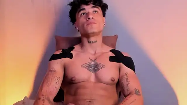 Thomas Fit1 online show from 12-28-24, 02:01