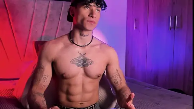 Thomas Fit1 online show from 10-15-25, 04:56