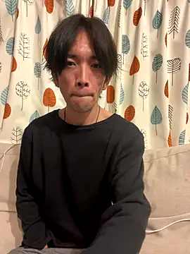 Katakuriko-Denpun online show from 01-09-26, 01:36