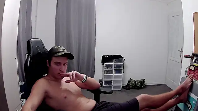 PKrisztian online show from 10-27-25, 08:46