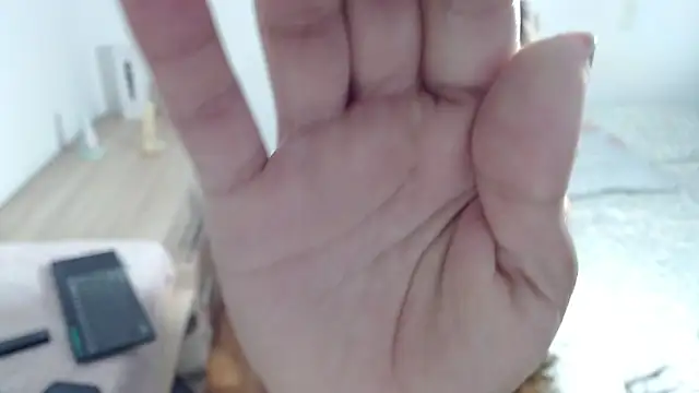 Snapshot of hanny_505 chatting on 06-23-26, 10:52 hanny 505 online show from 06-23-26, 10:52