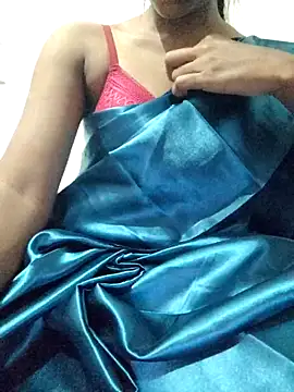 Snapshot of rituporna2004 chatting on 09-09-25, 08:25 rituporna2004 online show from 09-09-25, 08:25