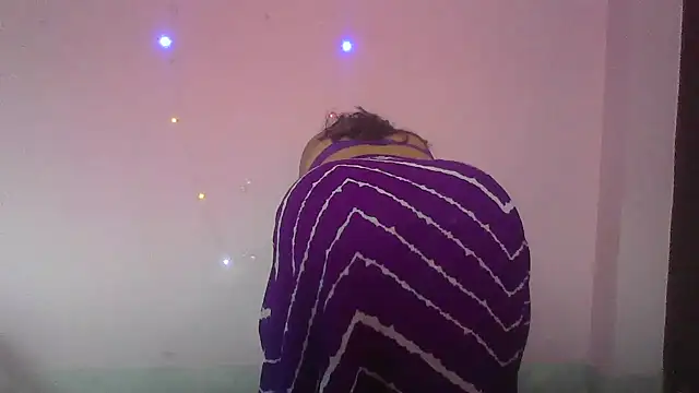 my-laila online show from 12-23-25, 07:28