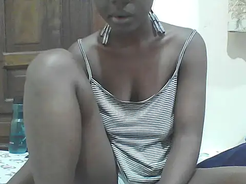 Ebony Sweetcandy online show from 04-10-26, 07:07