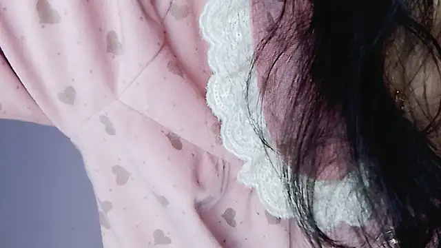 Snapshot of Baenee chatting on 12-31-24, 03:53 Baenee online show from 12-31-24, 03:53