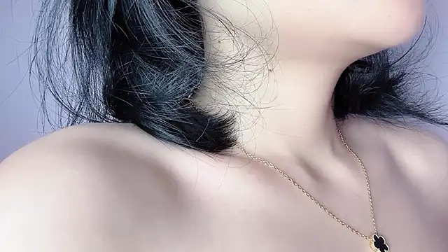 Baenee online show from 11-15-25, 07:54