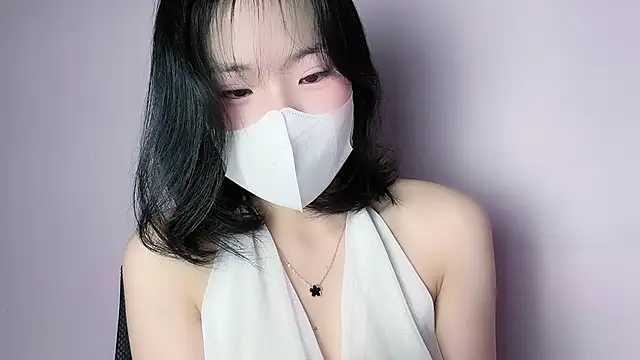 Baenee online show from 12-21-25, 03:08