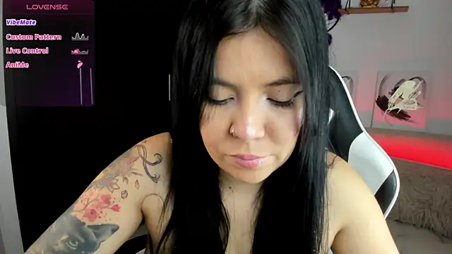 AilynRed online show from 10-02-25, 03:02