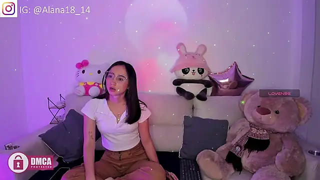 Alana Pherson online show from 09-28-25, 01:33