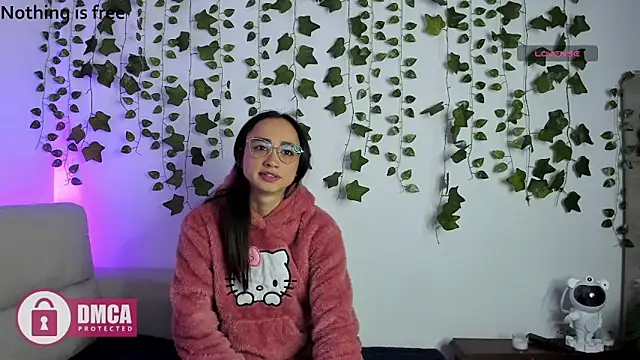 Alana Pherson online show from 04-18-26, 01:42