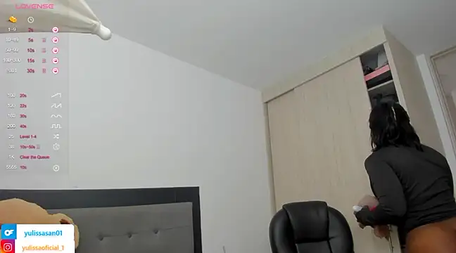 Snapshot of charlotte_tiller chatting on 02-21-25, 07:10 charlotte tiller online show from 02-21-25, 07:10