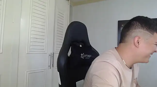 Plug Control online show from 01-21-25, 06:55