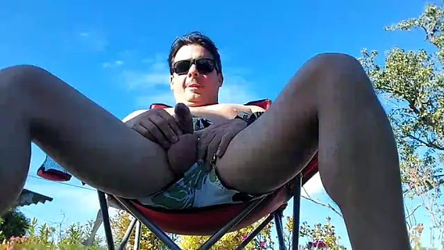 Jose HotLatino online show from 06-09-26, 04:40