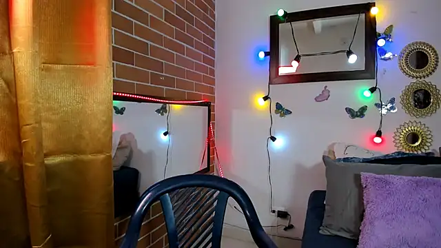 Snapshot of maja_hills chatting on 02-22-25, 05:35 maja hills online show from 02-22-25, 05:35