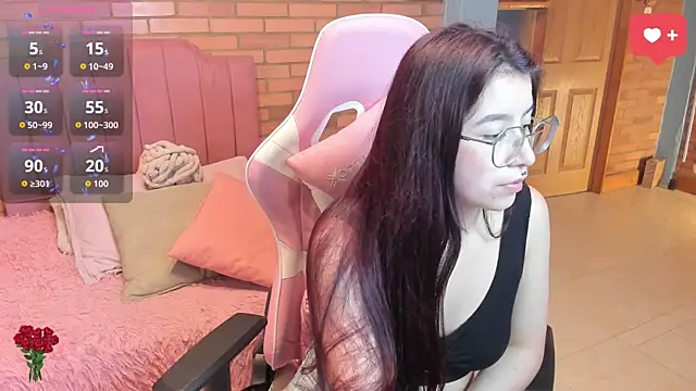 Snapshot of Amy_joones chatting on 07-14-26, 11:05 Amy joones online show from 07-14-26, 11:05