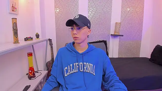 Nikolay Gregori online show from 10-29-25, 03:53