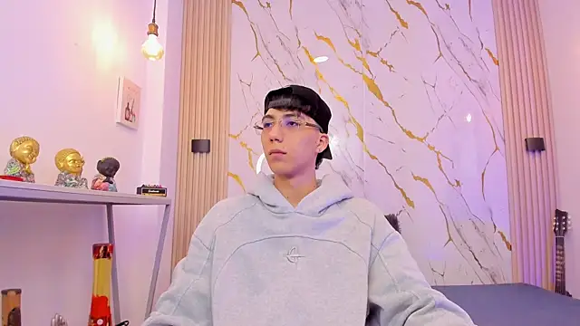 Nikolay Gregori online show from 04-13-26, 04:07