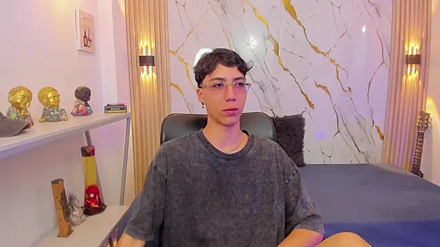 Nikolay Gregori online show from 05-15-26, 04:19