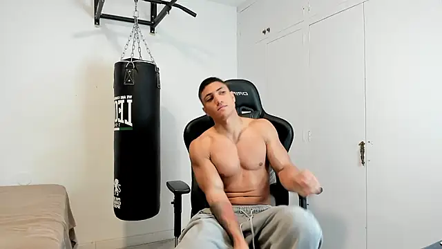 dan01  online show from 03-09-26, 12:42