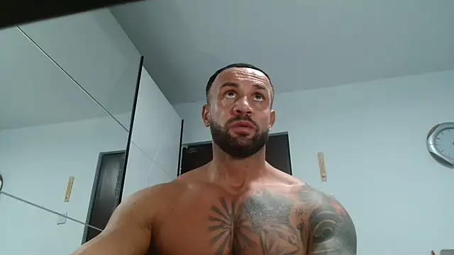 Magnificmuscles89 online show from 03-10-26, 11:26