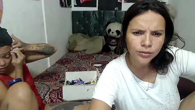 manzanahot9 online show from 03-04-25, 08:27