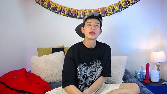 MaikCarver online show from 10-11-25, 04:01