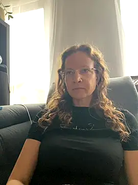 AnnikaRose online show from 10-27-25, 08:07