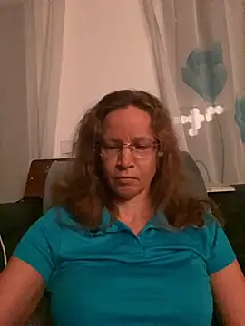 AnnikaRose online show from 11-26-25, 06:47