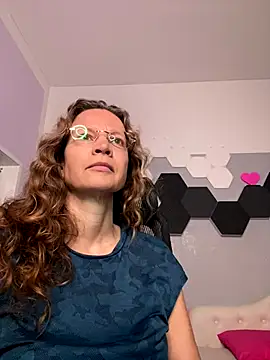 AnnikaRose online show from 12-23-25, 04:43