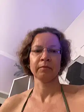 Snapshot of AnnikaRose chatting on 06-21-26, 03:20 AnnikaRose online show from 06-21-26, 03:20