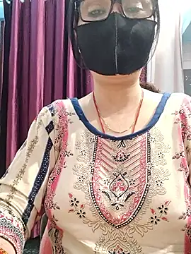 Aishwaryaa 69 online show from 12-23-25, 07:50