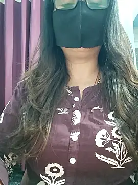 Aishwaryaa 69 online show from 04-12-26, 06:07