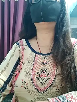 Snapshot of Aishwaryaa_69 chatting on 06-28-26, 01:33 Aishwaryaa 69 online show from 06-28-26, 01:33